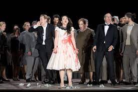 La Traviata Opera 2021: Een Betoverende Uitvoering van Verdi’s Meesterwerk