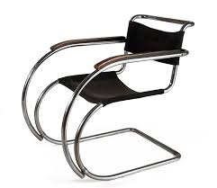 Ervaar de tijdloze klasse van Ludwig Mies van der Rohe stoelen bij Dominidesign!