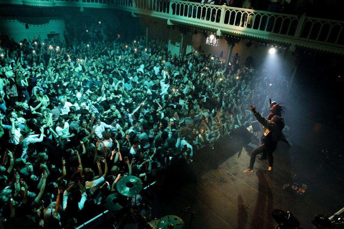 Ronnie Flex Tour: Ontdek Zijn Aankomende Optredens in Nederland