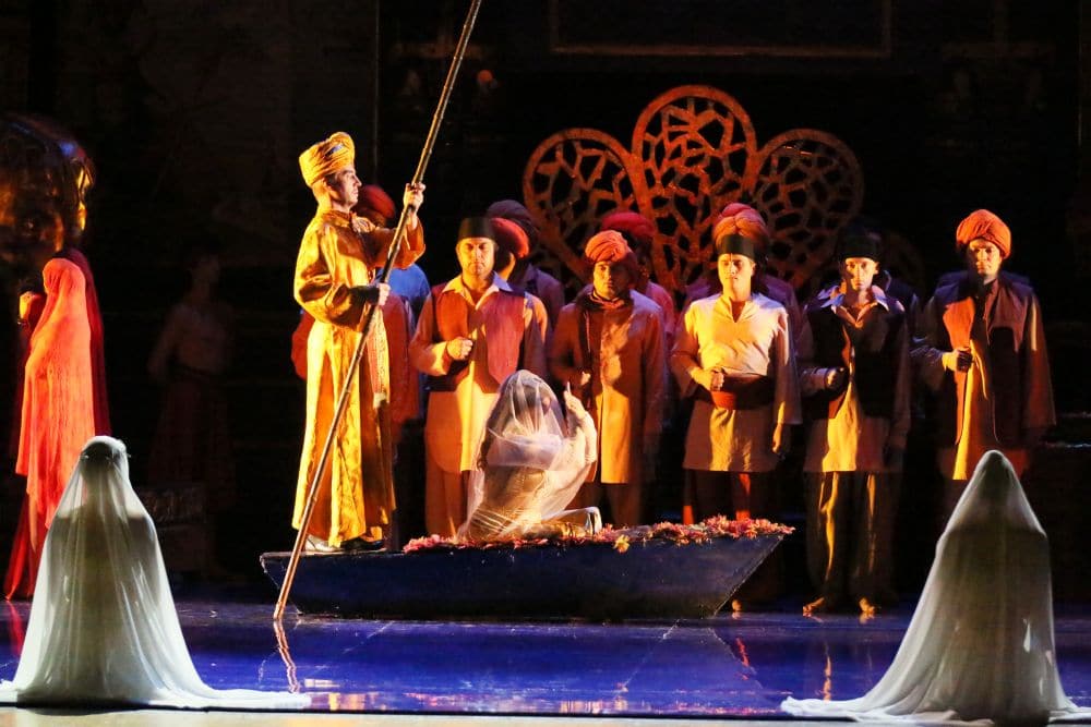 Ontdek de Betovering van de Opera De Parelvisser