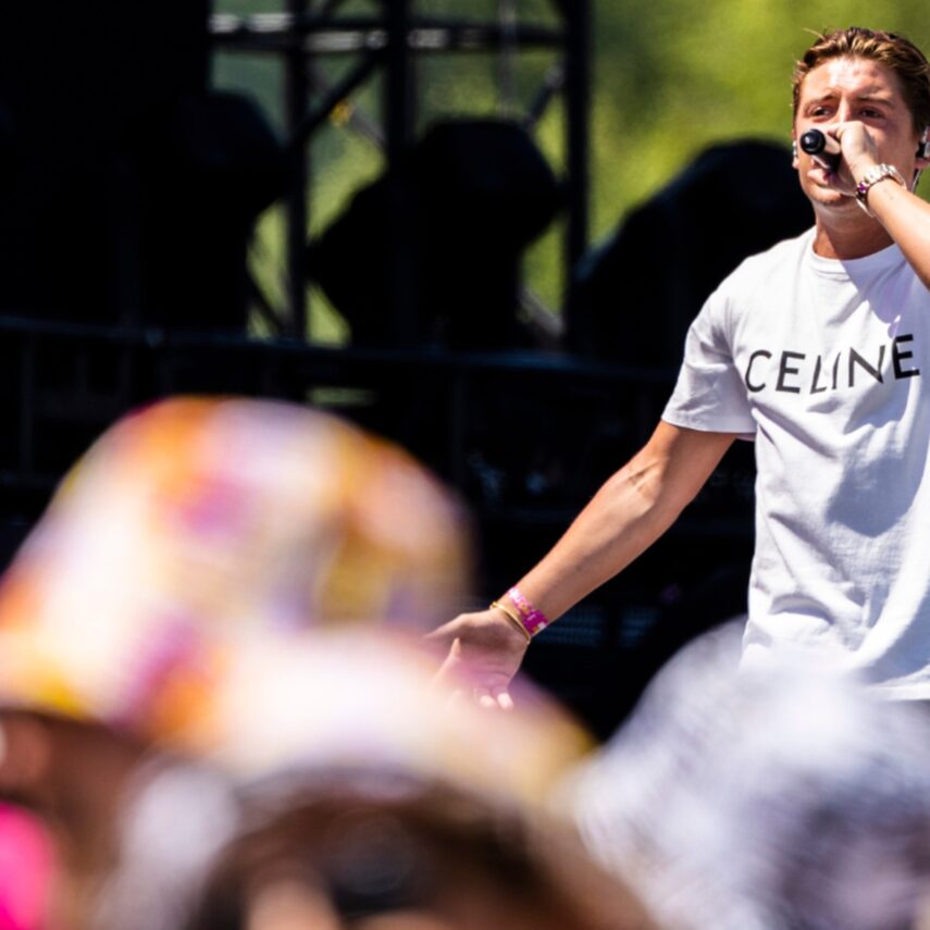 Spetterend Optreden van Lil Kleine Laat Publiek Dansen en Meezingen