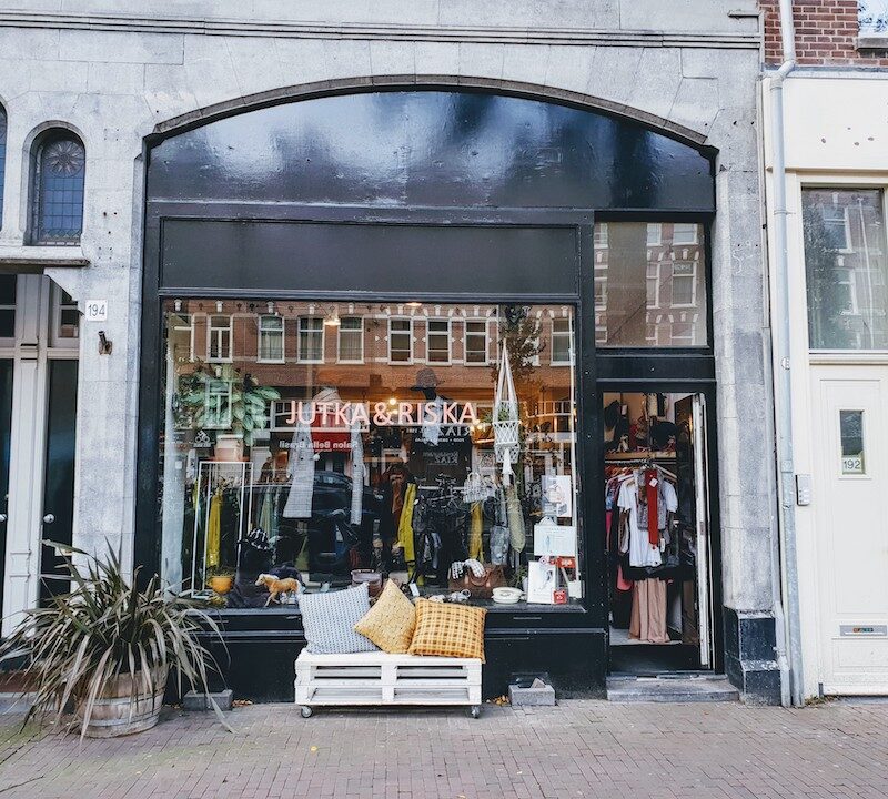 2e hands muziekwinkel